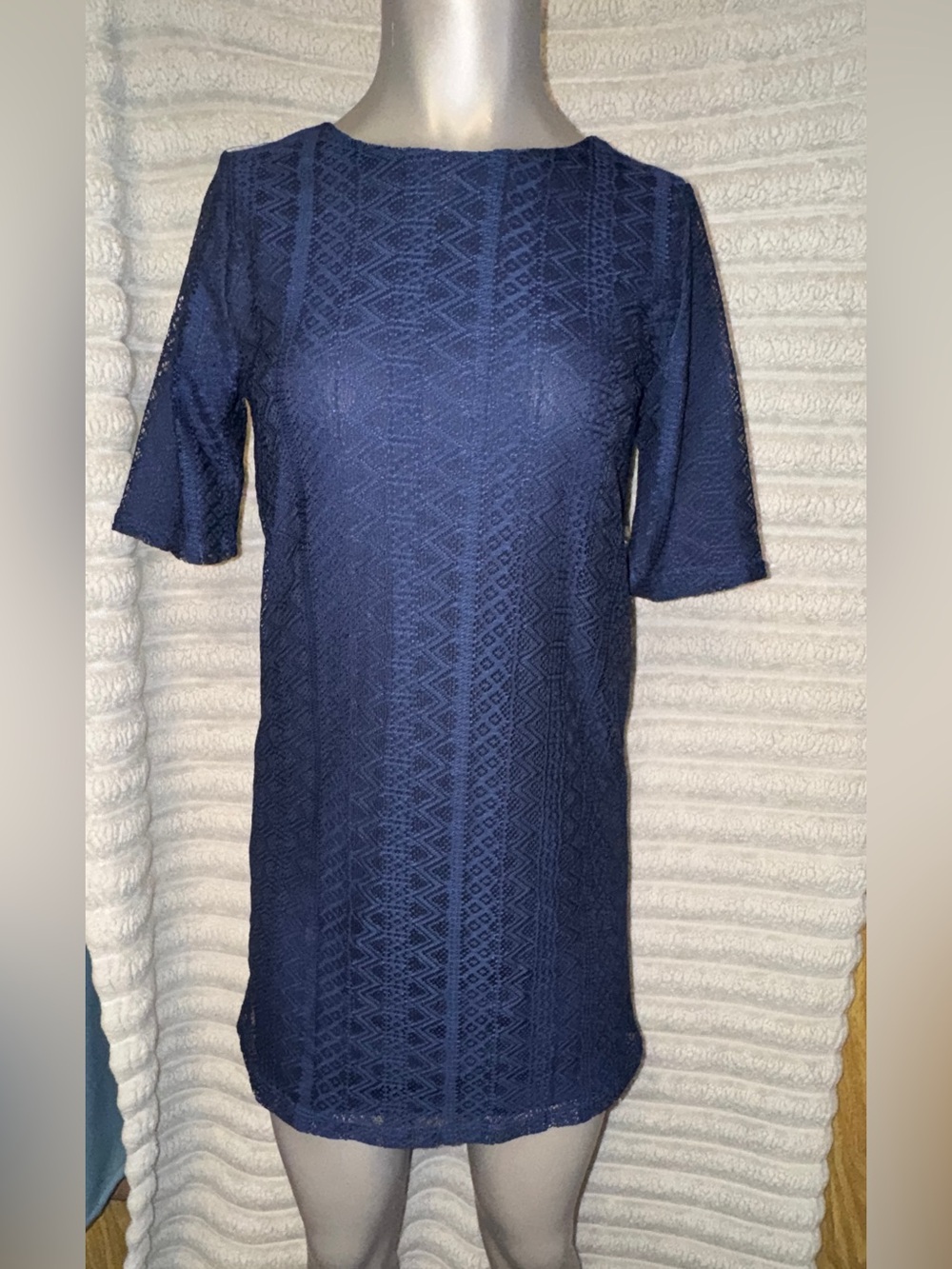 Alya Navy Blue Lace Shift Dress Size S โข Made in USA